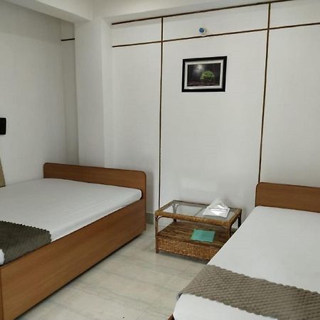 The Executive Inn Гувахати Экстерьер фото