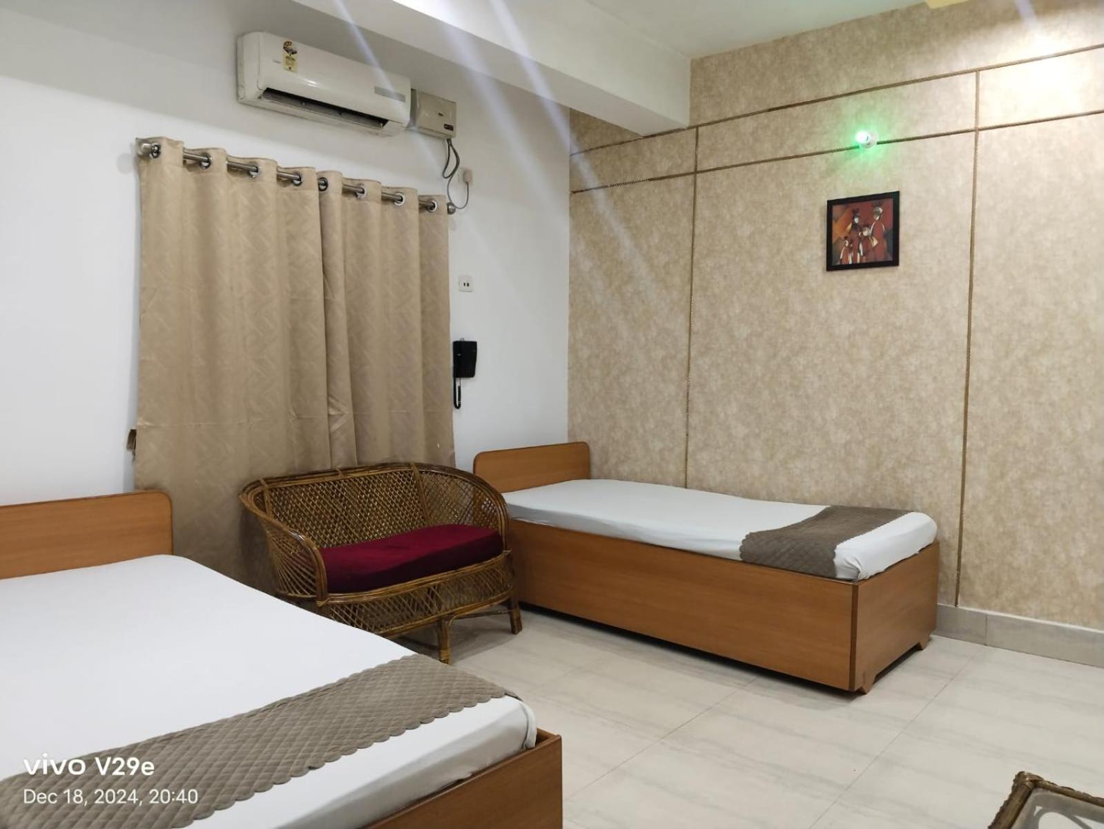 The Executive Inn Гувахати Экстерьер фото